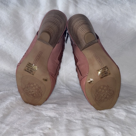 Vince Camuto Eshantel Dress Sandals (between peach and dusty pink) - Picture 5 of 9